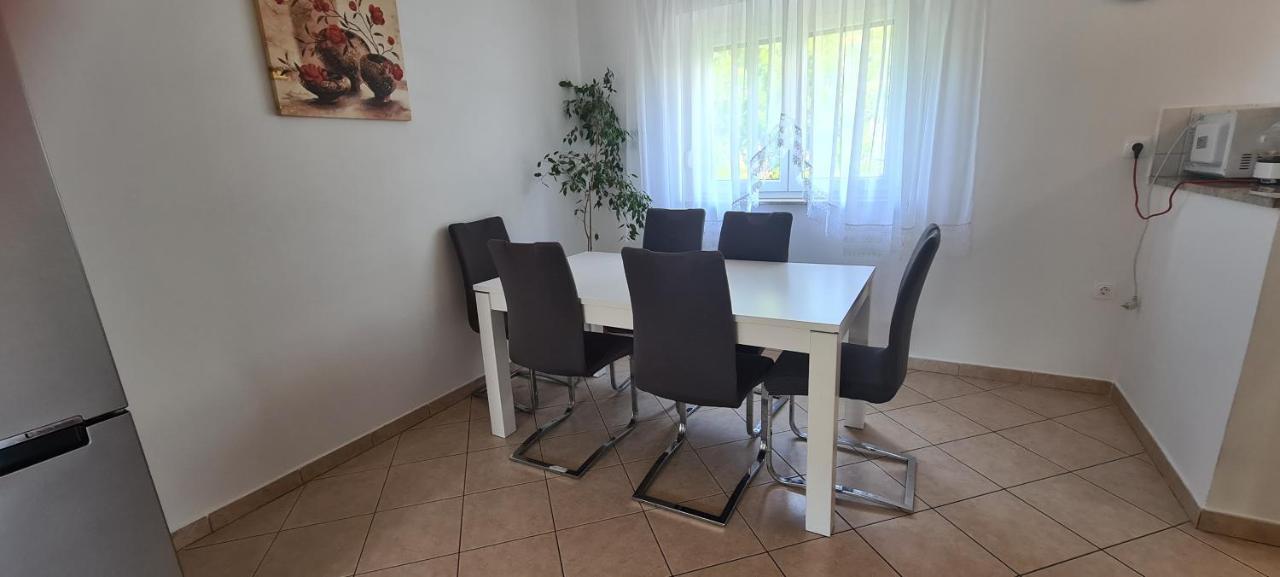 Apartman Mia Baška Buitenkant foto